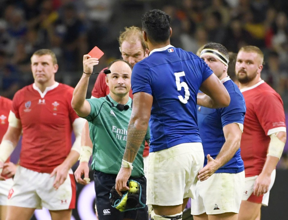 World Rugby to investigate referee Peyper following photo with Wales fans World Rugby to investigate referee Peyper following photo with Wales fans