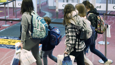 Japan gov't to extend monetary aid for Ukraine evacuees by 6 months