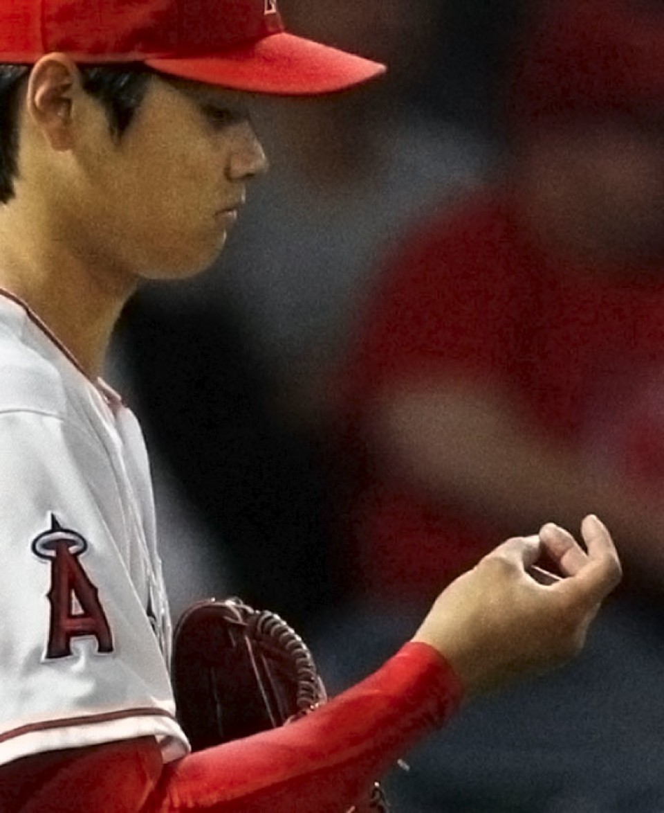 Shohei Ohtani dealing with sore thumb