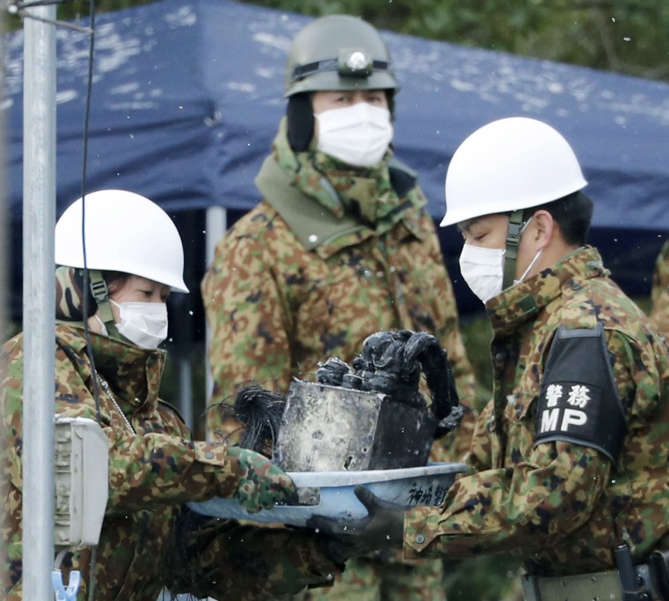 1 killed after Japanese military helicopter crashes into house 1 killed after Japanese military helicopter crashes into house