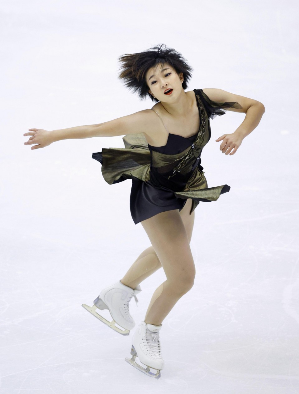 Japanese Olympic Figure Skating Team Performs Routine to Yuri!!! On ICE  Soundtrack - Anime Herald