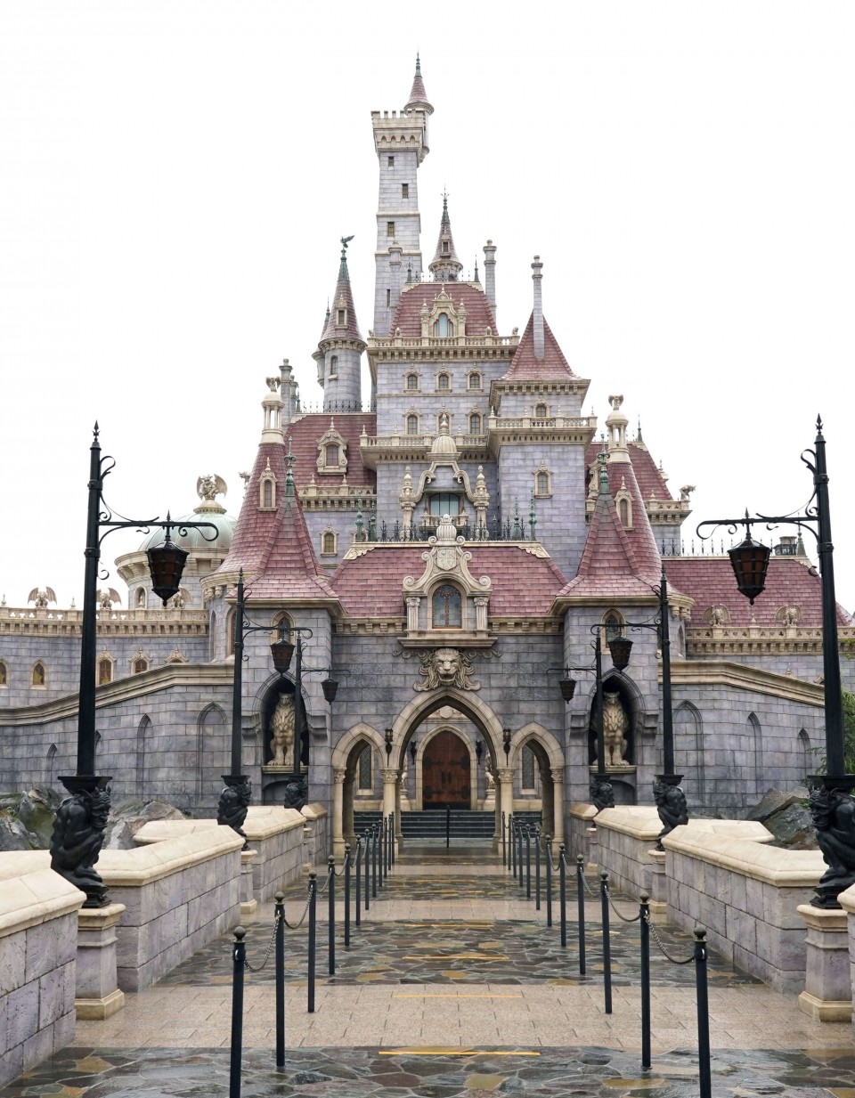 Tokyo Disneyland unveils new 