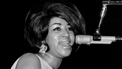 "Queen of Soul" Aretha Franklin dies at 76