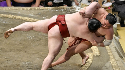 Sumo: Takanosho takes sole lead as Terunofuji maintains pursuit