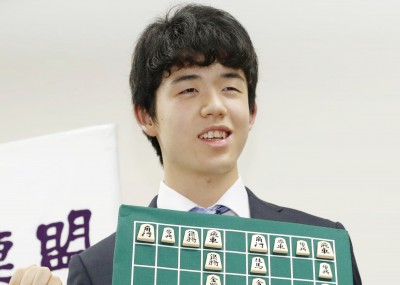 GALLERY: Shogi prodigy Fujii sets new record with 29th straight win