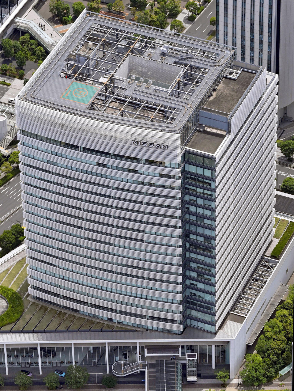 Nissan may sell HQ as it eyes extra 60 bil. yen