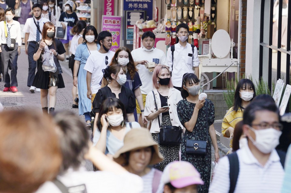 Tokyo reports 360 new cases of coronavirus infection - Kyodo News Plus