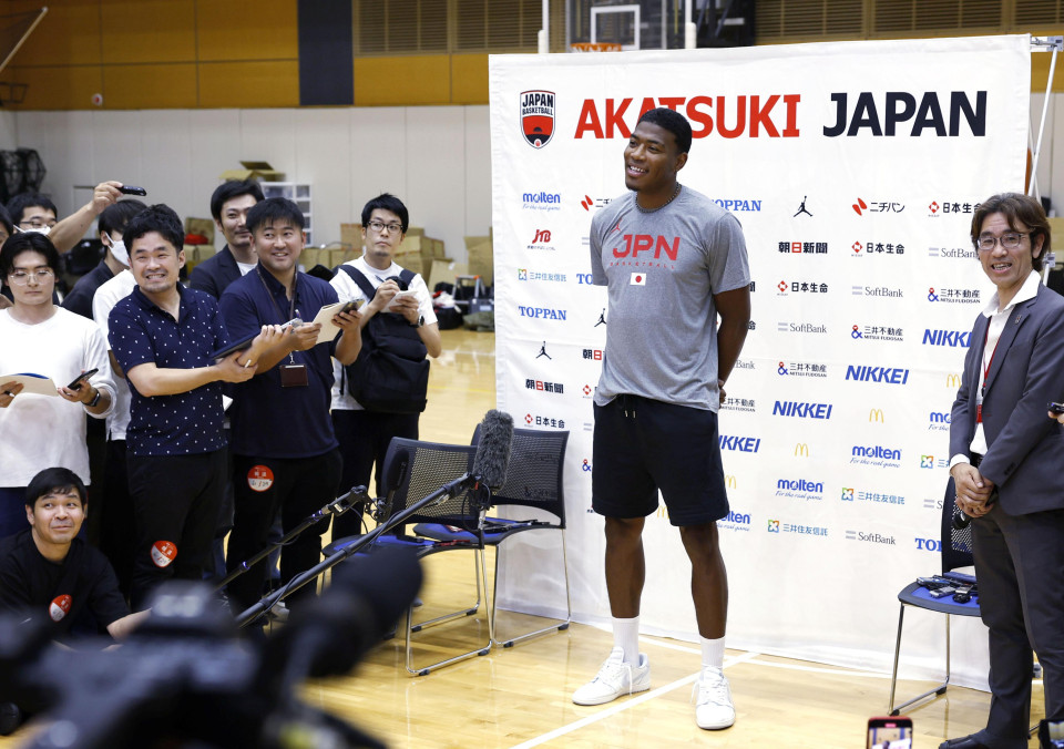 Basketball: Yuta Watanabe treating calf injury, questionable for Olympics