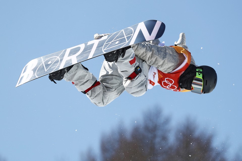 Shaun White upset in Olympic halfpipe qualifier after injuring