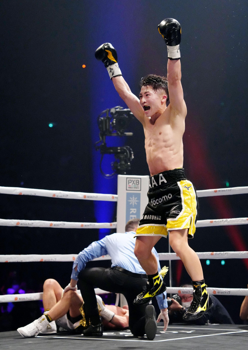 AKIRA YAEGASHI vs NAOYA INOUE ポスター