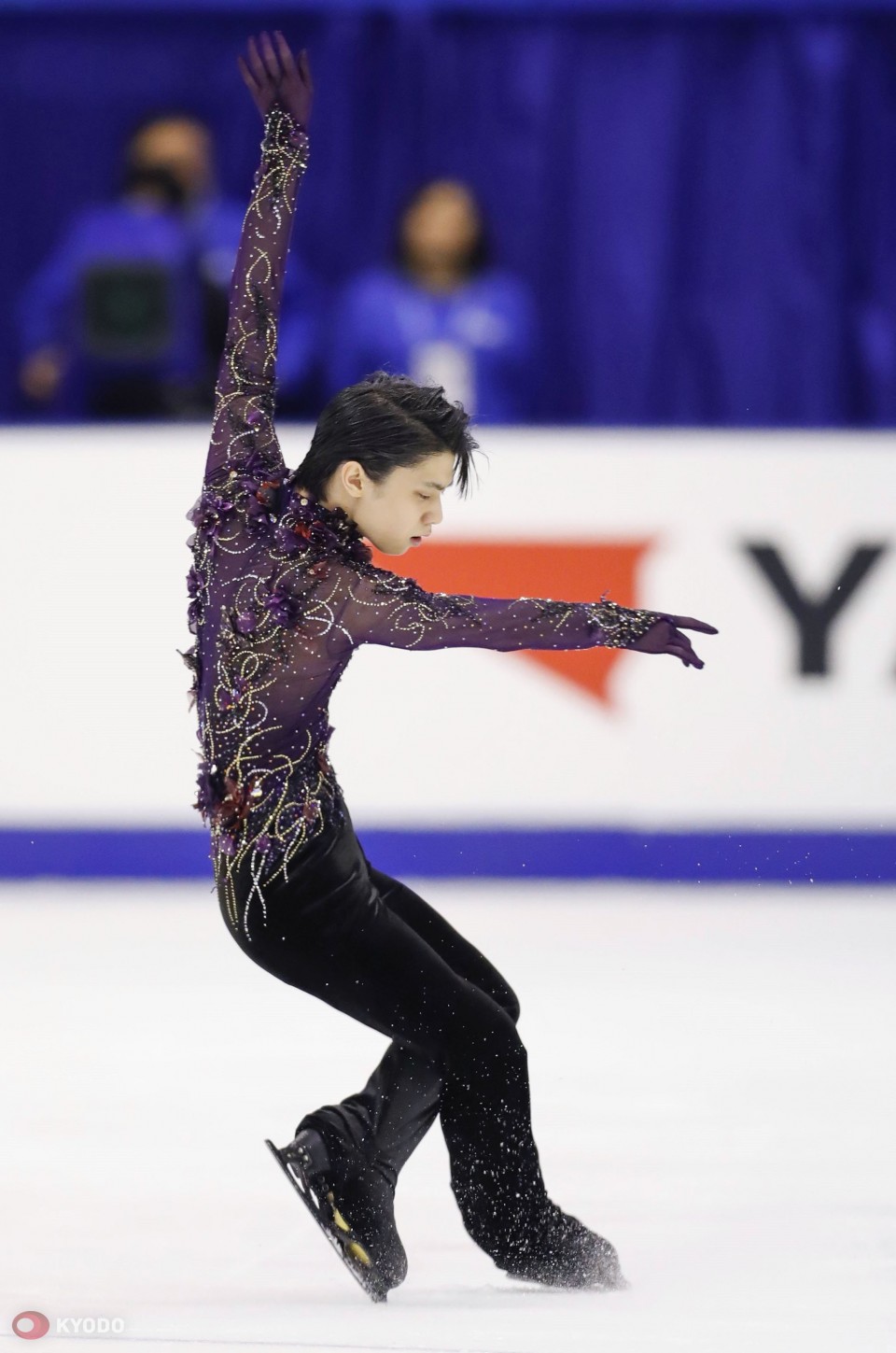 Figure skating Japan's Yuzuru Hanyu wins NHK Trophy