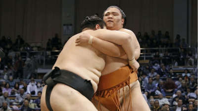 Sumo: Shodai falls on Day 5 to even odds at injury-plagued Kyushu meet
