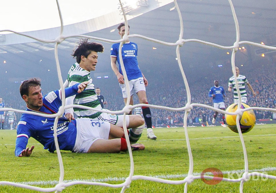 Kyogo scores Japan's opening goal, just before half time. : r/CelticFC