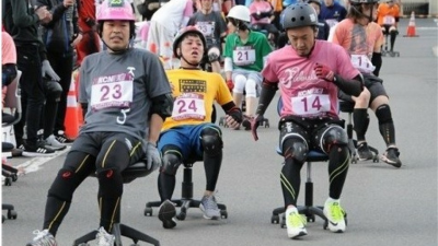 Japan's office chair endurance race aims to win popularity overseas