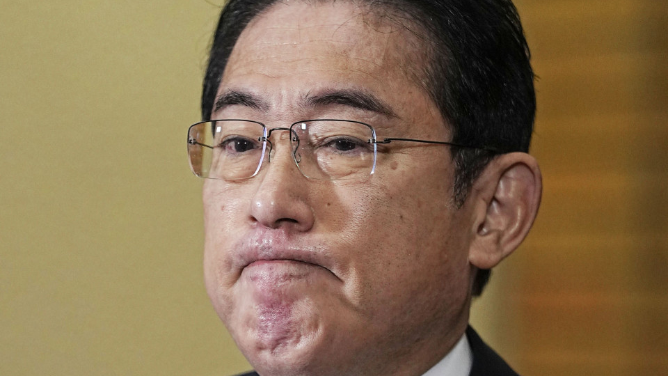 Japan Pm Kishida Sacks Close Aide For Making Anti Lgbt Remarks