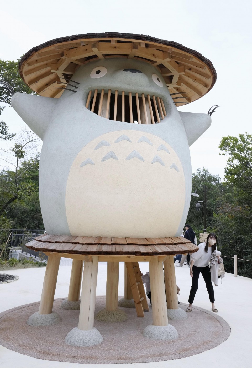 ghibli statue