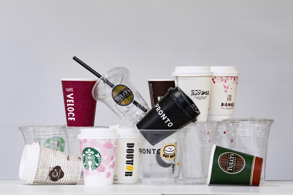 Takeaway coffee cups: How many does a cafe use in a day>