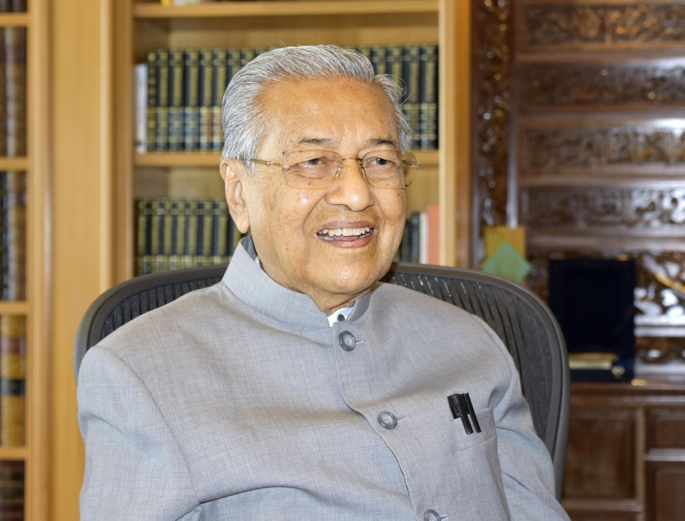 Malaysia S Mahathir Mohamad Makes 2nd Attempt To Dislodge Premier