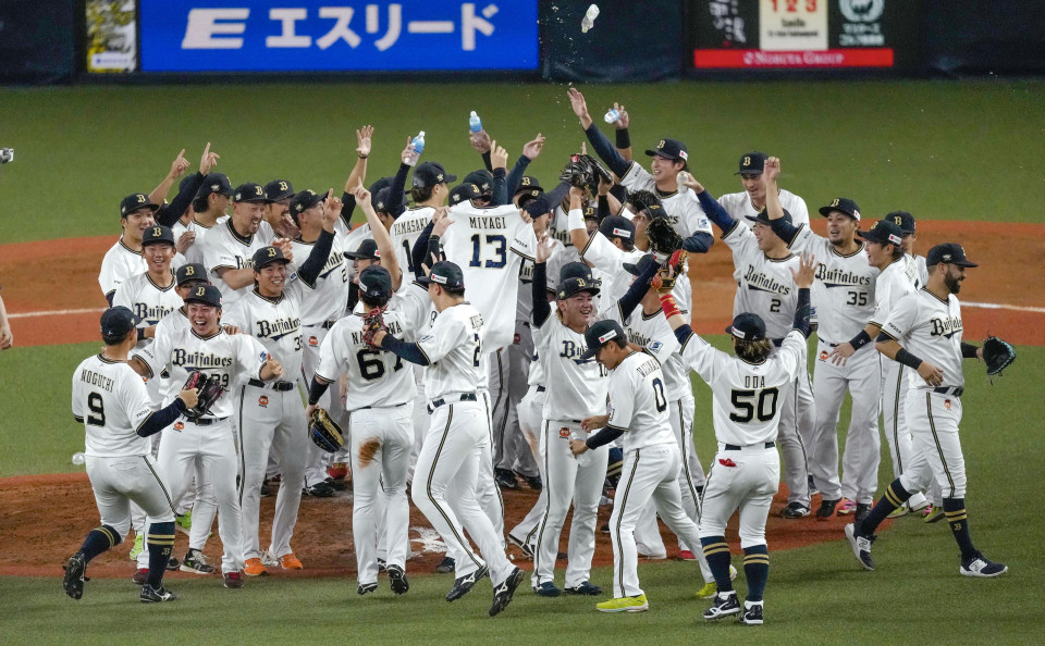 Baseball: Buffaloes clinch 3rd straight PL pennant