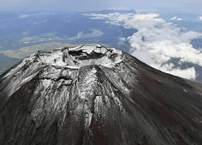 Online reservations begin for Mt. Fuji climbers to ease congestion