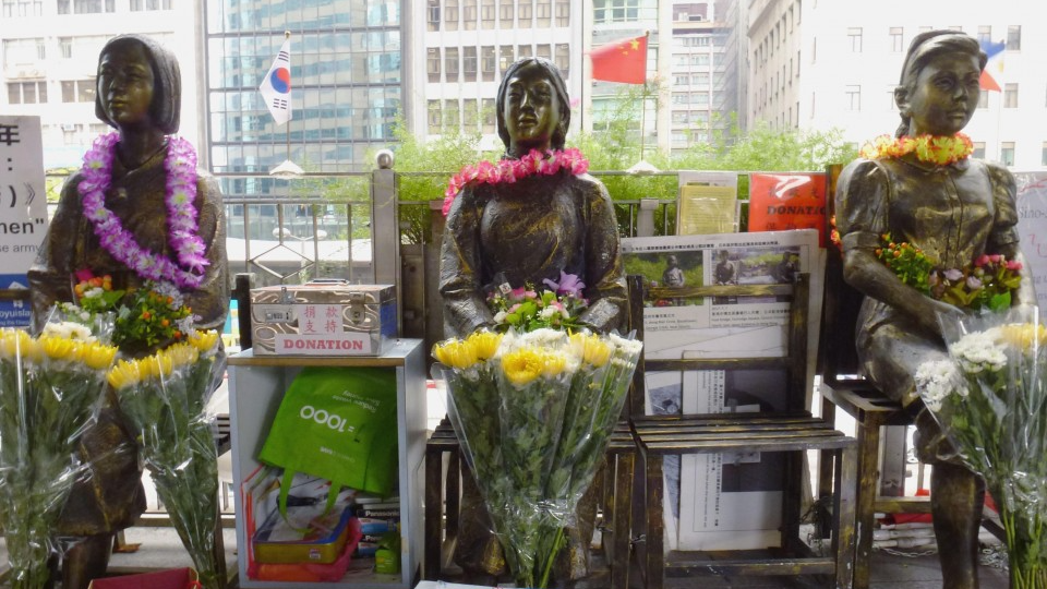 Statues of women" near Japan consulate in Hong Kong removed