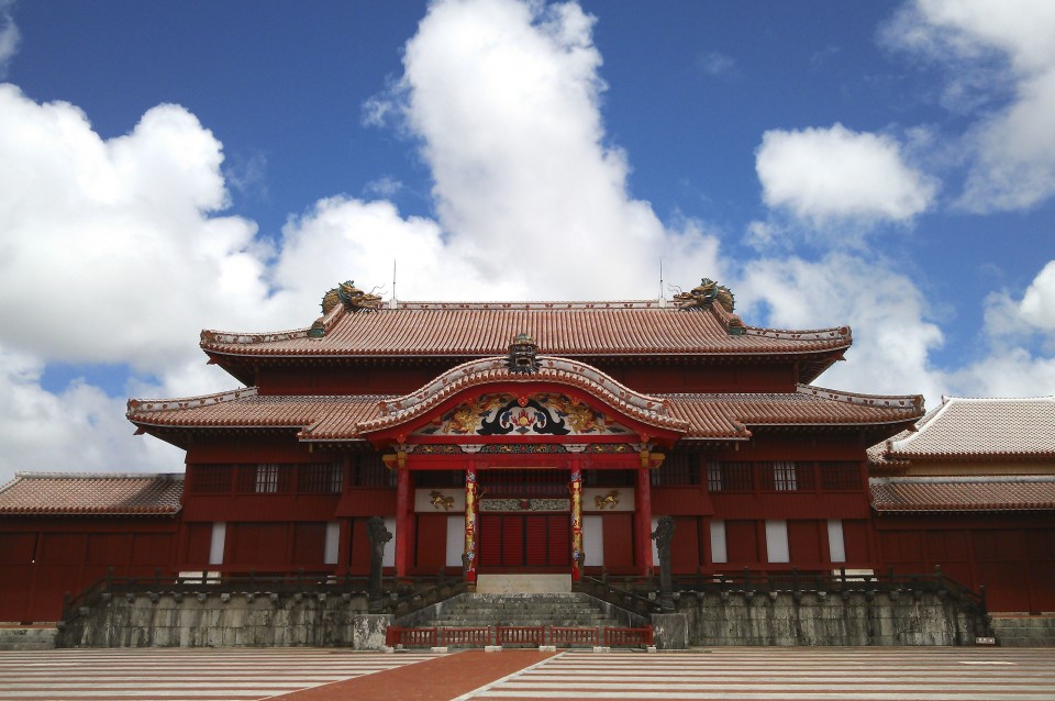 Fire tears through historic Japanese Shuri Castle Fire tears through historic Japanese Shuri Castle