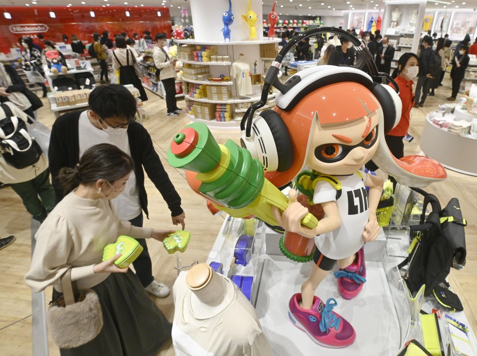 Nintendo opens Osaka store as Mario drives merchandise sales - Nikkei Asia