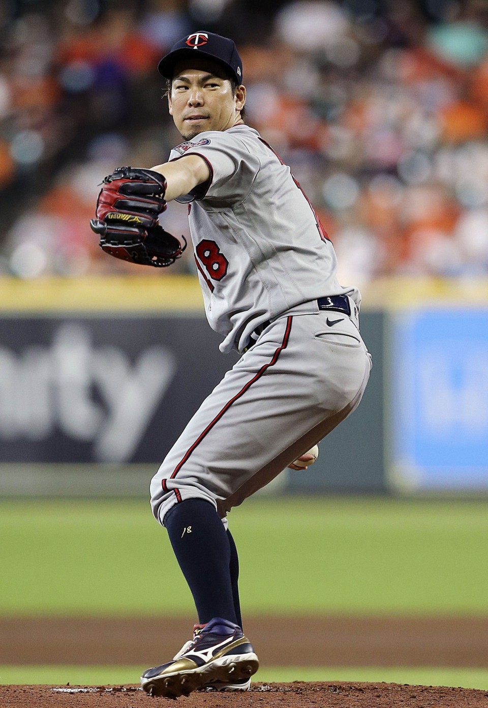 Baseball: Kenta Maeda's season over as Astros beat Twins to win ALDS